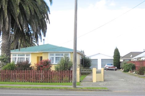 Photo of property in 76 Bridge Street, Bulls, 4818