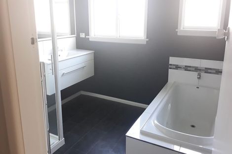 Photo of property in 33 Raxworthy Street, Ilam, Christchurch, 8041