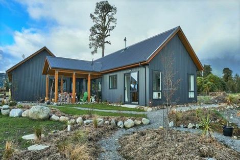 Photo of property in 2 Williams Drive, Fox Glacier, 7886