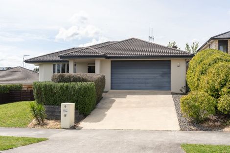 Photo of property in 18 Barrington Drive, Huntington, Hamilton, 3210