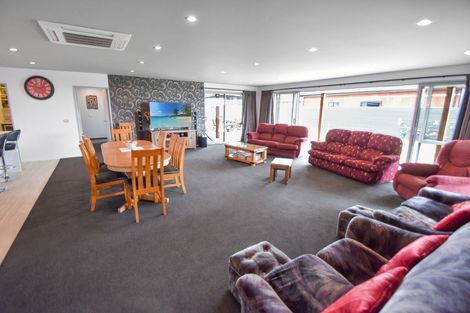 Photo of property in 10 Greenfield Place, Twizel, 7901