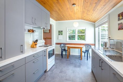 Photo of property in 127 Main Street, Greytown, 5712