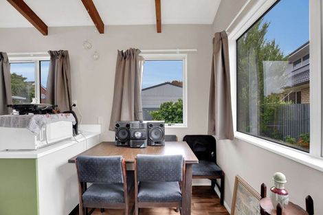 Photo of property in 1 Englefield Road, Belfast, Christchurch, 8051