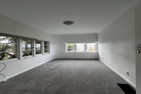 Photo of property in 11 Otahuri Crescent, Greenlane, Auckland, 1051