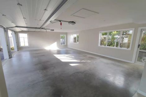 Photo of property in 56 Moyrus Crescent, East Tamaki Heights, Auckland, 2016