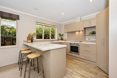 Photo of property in 12a Dover Road, St Andrews, Hamilton, 3200