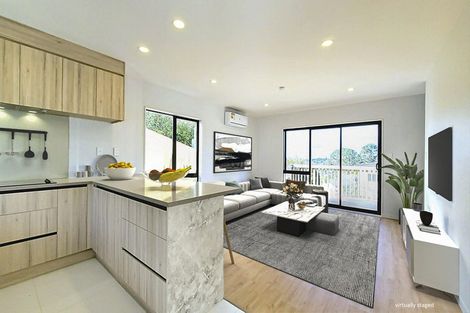 Photo of property in 44 Cyclarama Crescent, Massey, Auckland, 0614