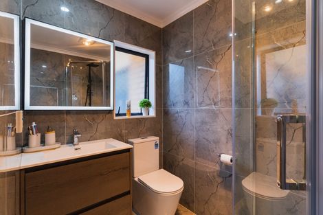 Photo of property in 4 Senator Drive, Manurewa, Auckland, 2105