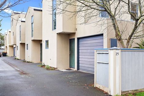 Photo of property in 3/25 Grove Road, Addington, Christchurch, 8024