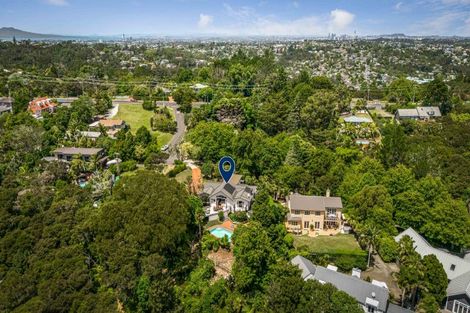 Photo of property in 10 Emily Lane, Greenhithe, Auckland, 0632