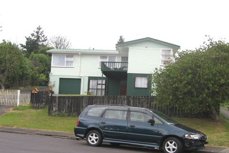 Photo of property in 9 Emirau Place, Glenfield, Auckland, 0629
