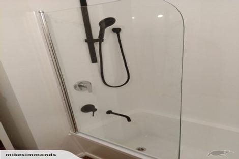 Photo of property in 131 Normandale Road, Normandale, Lower Hutt, 5010