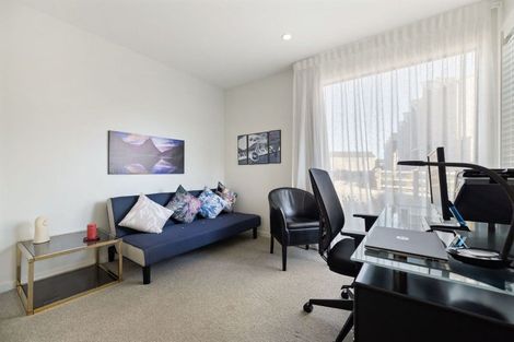 Photo of property in 12 Chapman Way, Jacks Point, 9371