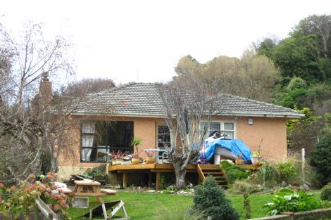 Photo of property in 5 Dickson Street, Macandrew Bay, Dunedin, 9014