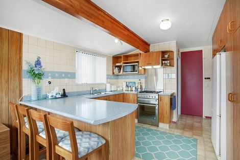 Photo of property in 10 Morning View, Titahi Bay, Porirua, 5022