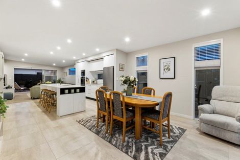 Photo of property in 25 Saint Pauls Drive, Brookfield, Tauranga, 3110