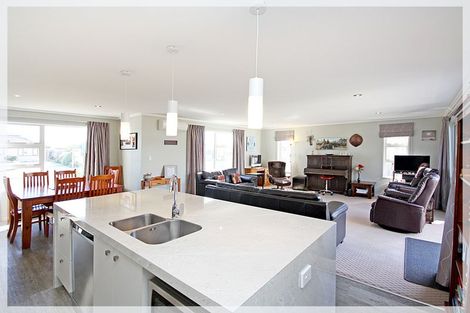 Photo of property in 24 Forbes Road, Foxton Beach, Foxton, 4815