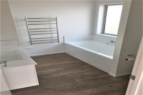 Photo of property in 128 Coast Boulevard, Papamoa Beach, Papamoa, 3118