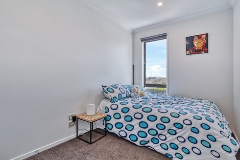 Photo of property in 6 Walter Merton Road, Hobsonville, Auckland, 0616
