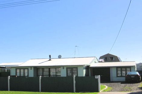 Photo of property in 99 Seabury Avenue, Foxton Beach, Foxton, 4815