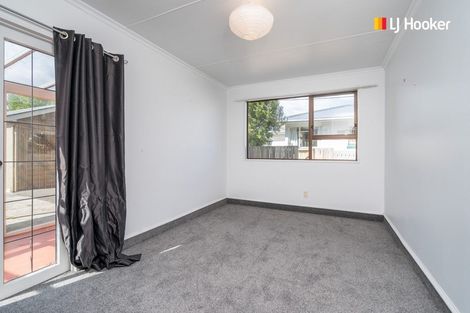 Photo of property in 165 Macandrew Road, South Dunedin, Dunedin, 9012
