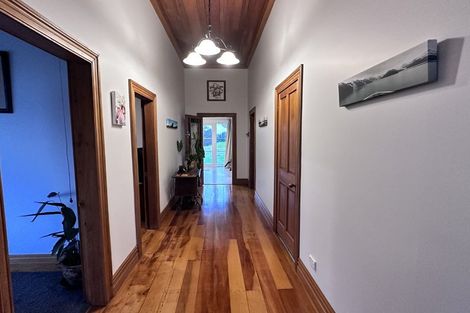 Photo of property in 56 Bellevue Way, Otaika, 0170