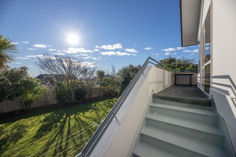 Photo of property in 6 Somerton Rise, Westmorland, Christchurch, 8025