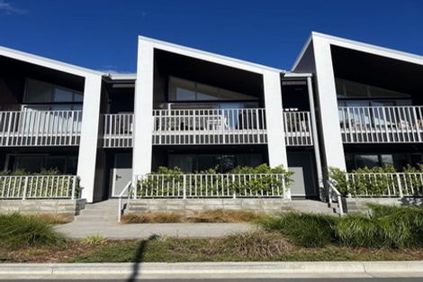 Photo of property in 2/2 Warrant Officer Lane, Hobsonville, Auckland, 0616