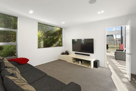 Photo of property in 6 Haddon Lane, Harewood, Christchurch, 8051