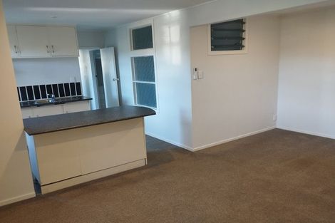 Photo of property in 24 Thurleigh Grove, Karori, Wellington, 6012