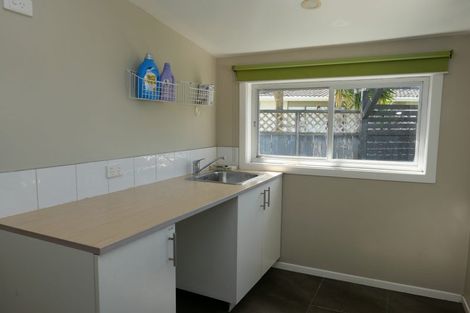 Photo of property in 4 Tawa Street, Waikanae, 5036