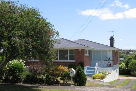 Photo of property in 11 Dundee Place, Blockhouse Bay, Auckland, 0600