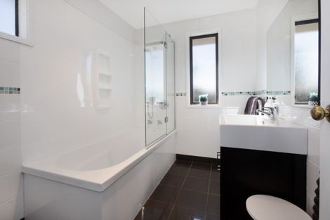 Photo of property in 23 Maranui Avenue, Point Chevalier, Auckland, 1022