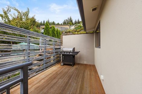 Photo of property in 8 Emerald Lane, Cashmere, Christchurch, 8022