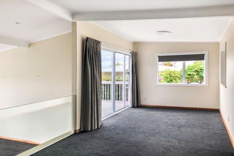Photo of property in 11 Hillside Terrace, Saint Johns Hill, Whanganui, 4500