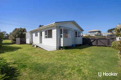Photo of property in 94 Dillon Street, Waihi Beach, 3611