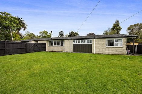 Photo of property in 6 Climie Crescent, Hawera, 4610