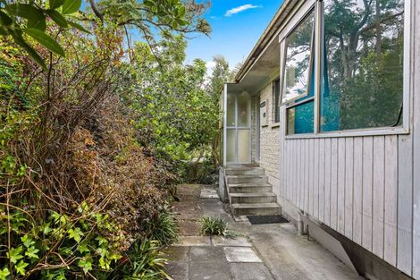 Photo of property in 1/92 Saddleback Rise, Murrays Bay, Auckland, 0630