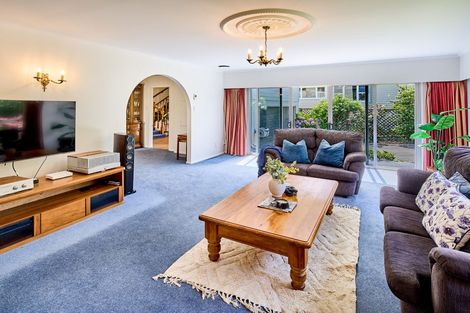 Photo of property in 7 Tui Terrace, Tawa, Wellington, 5028