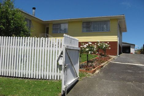 Photo of property in 53 Staverton Crescent, Mangere, Auckland, 2022