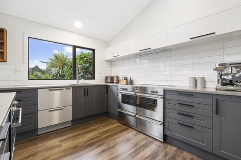 Photo of property in 711a South Titirangi Road, Titirangi, Auckland, 0604