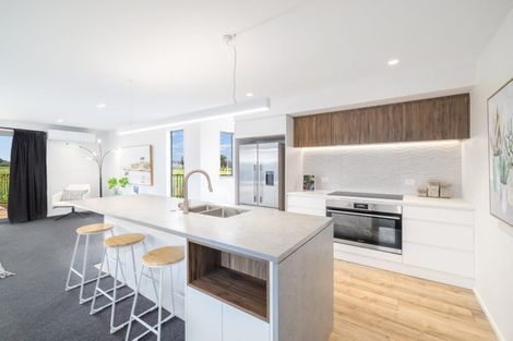 Photo of property in 2 Larissa Road, Halswell, Christchurch, 8025