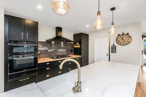 Photo of property in 43 Chris Drive, Rolleston, 7614