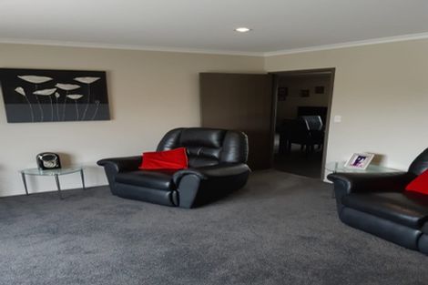 Photo of property in 69 Magellan Rise, Flagstaff, Hamilton, 3210