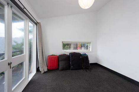 Photo of property in 2/77 Maida Vale Road, Roseneath, Wellington, 6011