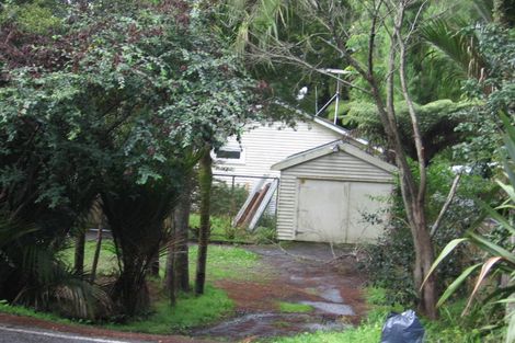 Photo of property in 172 Woodlands Park Road, Titirangi, Auckland, 0604