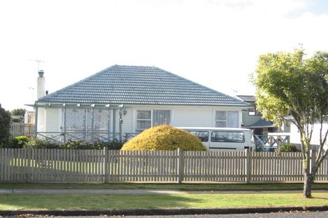 Photo of property in 2/13 Totara Road, Manurewa, Auckland, 2102