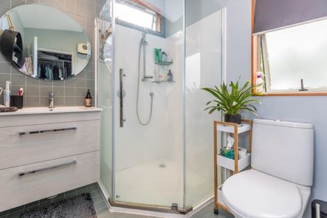 Photo of property in 7 Tipau Street, Torbay, Auckland, 0630