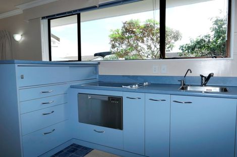 Photo of property in 104 Hillcrest Road, Raumati Beach, Paraparaumu, 5032