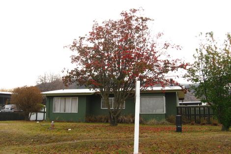 Photo of property in 1 Ritchie Street, Arrowtown, 9302